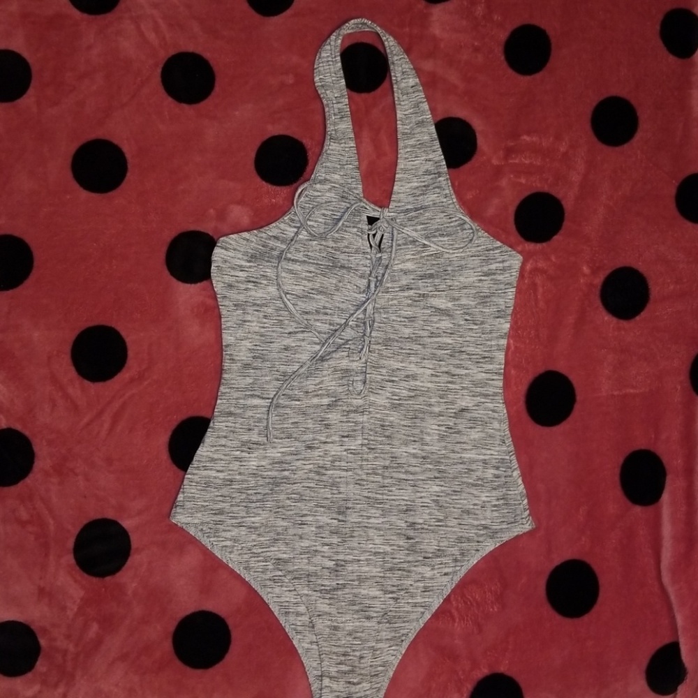 Tie under shirt